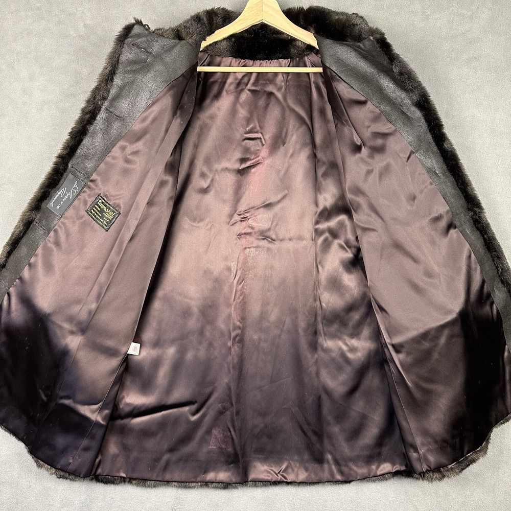 Vintage Women’s Tissavel France Faux Fur Chocolate Brown Union Made Size M - Picture 6 of 15